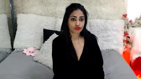 Jazmin online show from May 5, 2:14 am