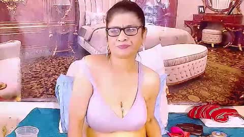 Femiez online show from May 26, 6:13 am