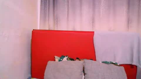 indianbarbie00 online show from September 29, 5:45 am