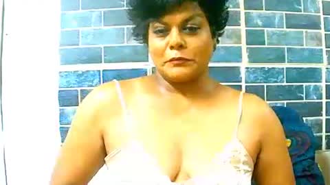 Snapshot of indiancherrypie chatting on December 13, 7:26 am indiancherrypie online show from December 13, 7:26 am