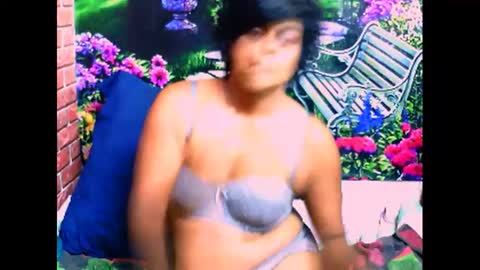 Snapshot of indiancherrypie chatting on March 11, 7:58 pm indiancherrypie online show from March 11, 7:58 pm