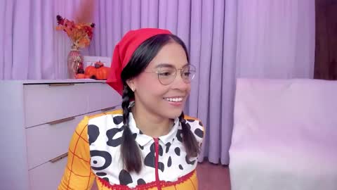 Snapshot of indiancutie_ chatting on October 4, 1:28 pm MIA online show from October 4, 1:28 pm