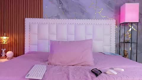 LITTLE AINHOA  online show from May 12, 7:53 pm