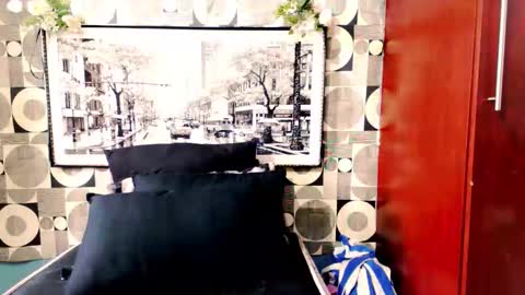 indianhoneyx online show from March 21, 5:45 am