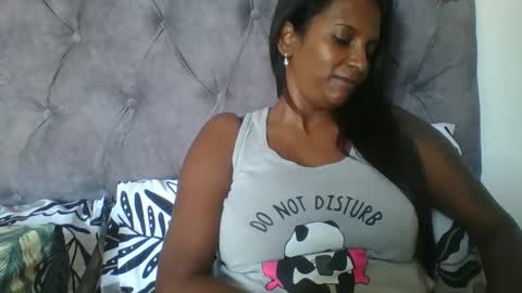 Snapshot of indianjasmin chatting on February 24, 5:52 am priya online show from February 24, 5:52 am