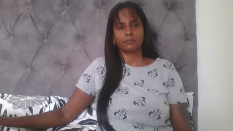 Snapshot of indianjasmin chatting on February 11, 5:26 am priya online show from February 11, 5:26 am
