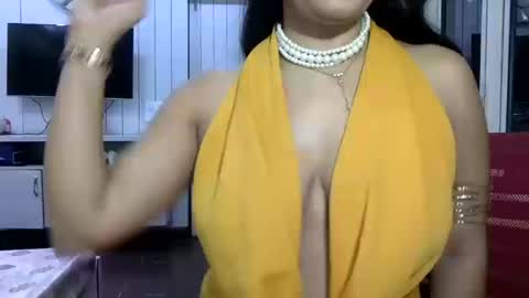 Radha online show from December 18, 6:56 pm