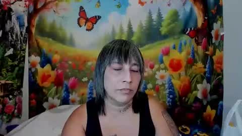 indianroxy27 online show from May 20, 6:16 pm
