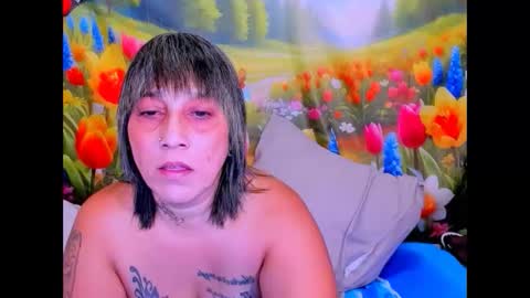 indianroxy27 online show from May 10, 9:22 am