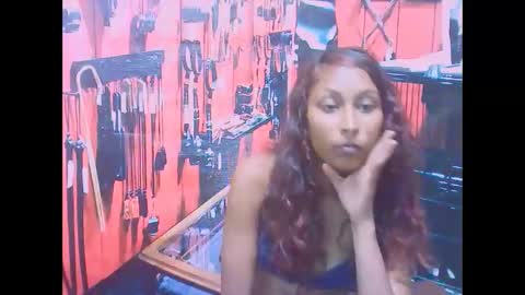 indiansexybutt4u2luv online show from January 16, 6:53 am