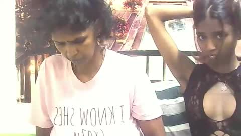 indiansexyslender4u2luv online show from January 16, 6:14 am