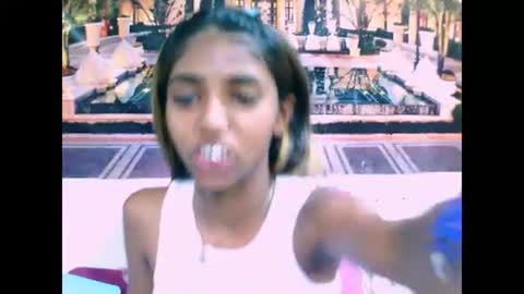 indiansexyslender4u2luv online show from January 3, 5:39 am