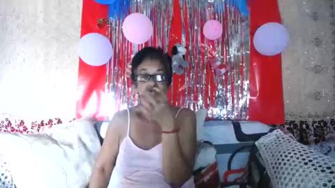indiansweetlips online show from February 24, 8:36 am