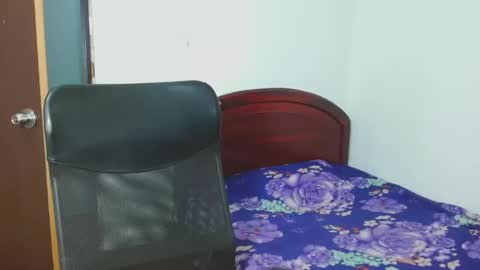 Aleja vallejo online show from January 23, 12:57 am