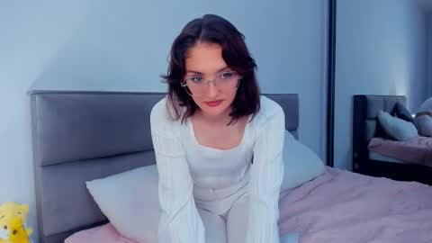 Kira online show from October 30, 4:37 am