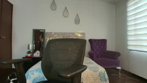            online show from May 20, 1:19 pm