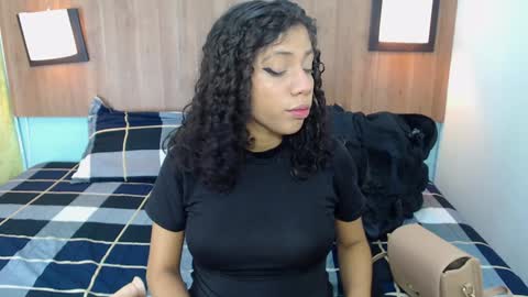 Snapshot of inkedsabrina chatting on January 27, 11:00 pm inkedsabrina online show from January 27, 11:00 pm