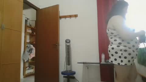 inna46_ online show from July 18, 11:35 am