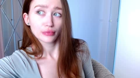 Lina online show from December 8, 10:19 am