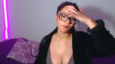 Abril online show from May 26, 2:22 am