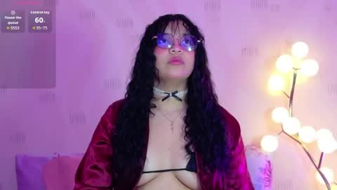 innocenthazel online show from May 24, 12:26 pm