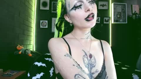 Snapshot of insania_999 chatting on February 17, 5:55 pm SANIA online show from February 17, 5:55 pm