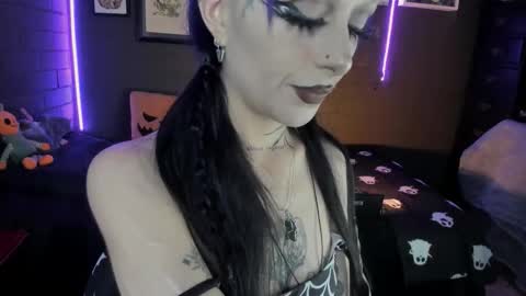 Snapshot of insania_999 chatting on September 17, 5:33 pm SANIA online show from September 17, 5:33 pm