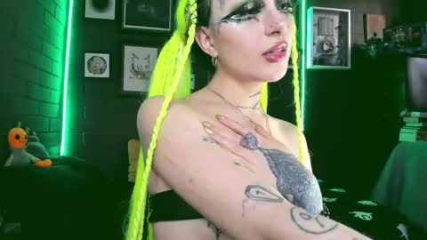 Snapshot of insania_999 chatting on February 21, 6:48 pm SANIA online show from February 21, 6:48 pm