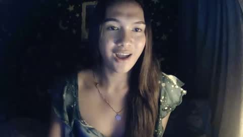 MAXINE online show from February 7, 2:58 pm