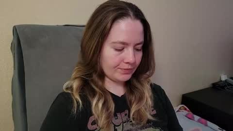 Faye online show from May 21, 4:54 am