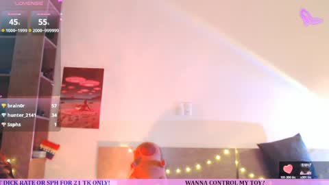 Cassie online show from March 30, 1:54 pm