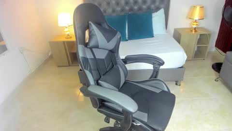 Irantzu online show from December 20, 7:17 pm