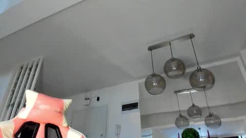 Ir s room online show from December 18, 7:02 am