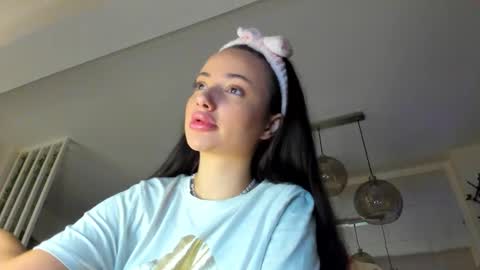 Ir s room online show from November 5, 4:40 am