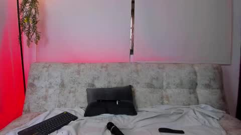    online show from May 16, 7:57 pm
