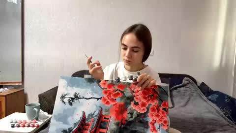 Evie online show from September 30, 9:04 am