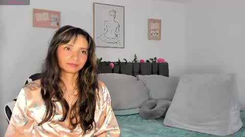 iris online show from June 10, 3:33 pm