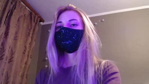 Snapshot of iris_lave chatting on September 12, 5:09 pm Lily online show from September 12, 5:09 pm