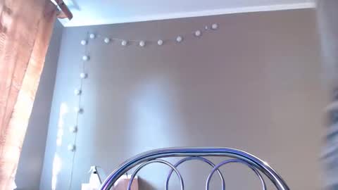 Snapshot of iris_lave chatting on September 20, 2:26 pm Lily online show from September 20, 2:26 pm
