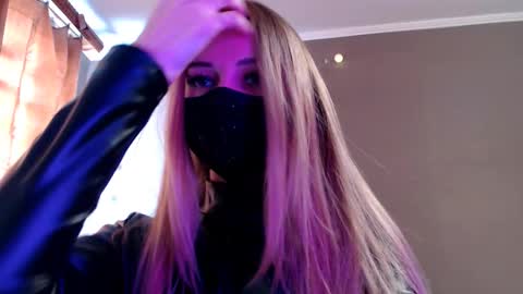 Lily online show from February 22, 12:50 pm