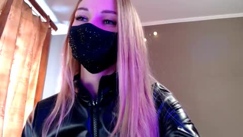 Lily online show from February 23, 2:38 pm