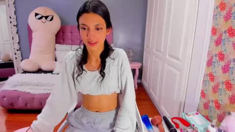 Snapshot of iris_stone_ chatting on January 10, 8:26 pm Iris online show from January 10, 8:26 pm