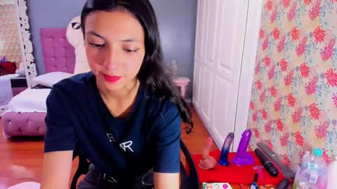 Snapshot of iris_stone_ chatting on March 3, 2:21 pm Iris online show from March 3, 2:21 pm