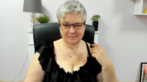 I R I S online show from May 12, 6:21 am