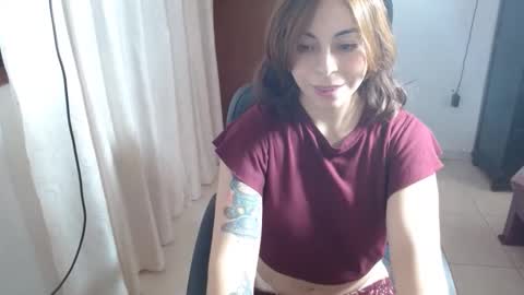 irisarellano_ online show from May 13, 1:39 pm