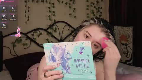 I am Cutie Iris3 online show from December 20, 8:40 am