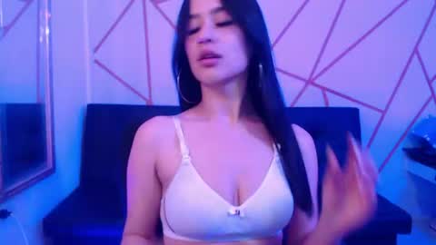 isa__rodriguez online show from June 26, 12:28 pm
