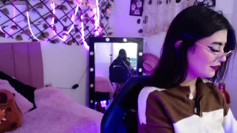 isabela online show from October 10, 3:44 am