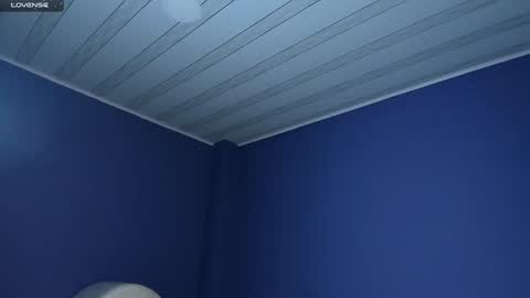 oIssaJonneso online show from December 28, 1:38 pm