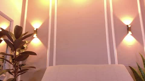 Isabella online show from April 6, 12:17 pm